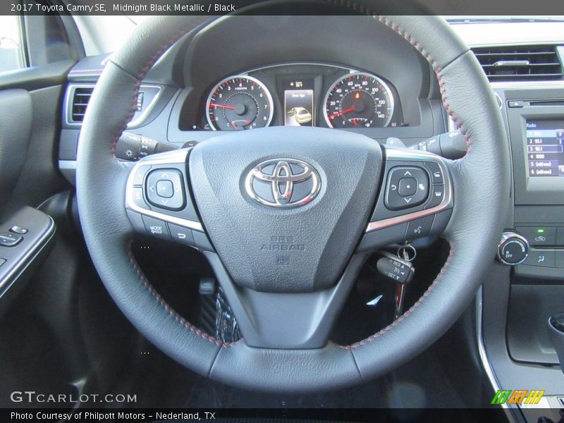 Midnight Black Metallic / Black 2017 Toyota Camry SE