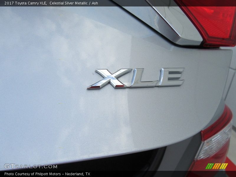Celestial Silver Metallic / Ash 2017 Toyota Camry XLE