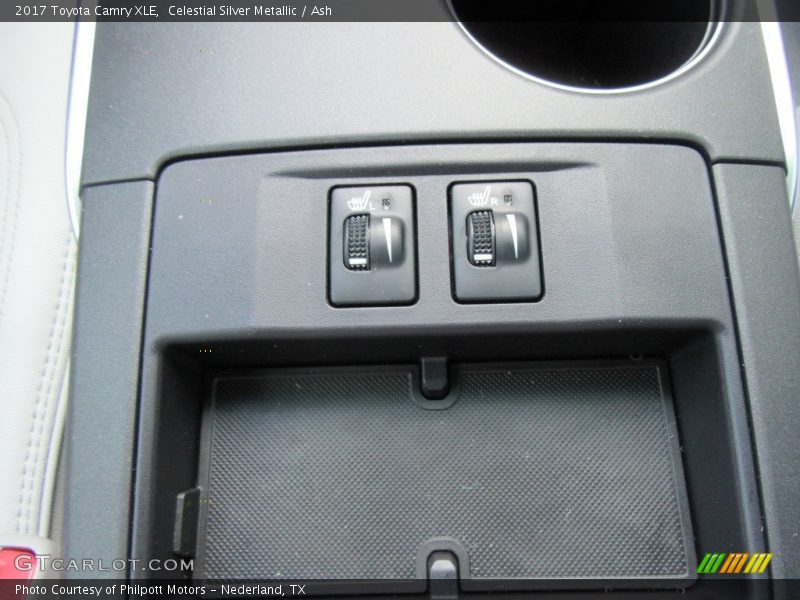 Celestial Silver Metallic / Ash 2017 Toyota Camry XLE