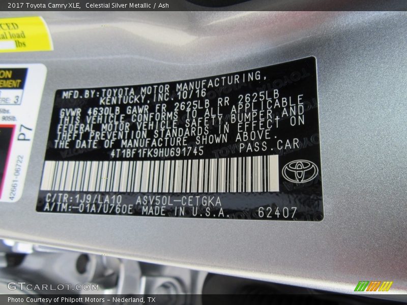 Celestial Silver Metallic / Ash 2017 Toyota Camry XLE