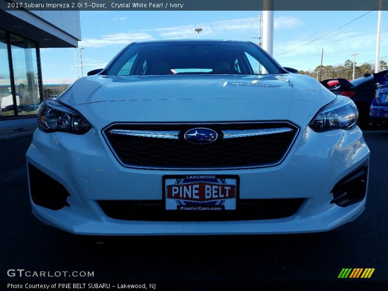 Crystal White Pearl / Ivory 2017 Subaru Impreza 2.0i 5-Door