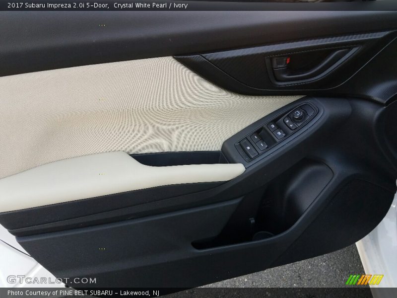 Crystal White Pearl / Ivory 2017 Subaru Impreza 2.0i 5-Door