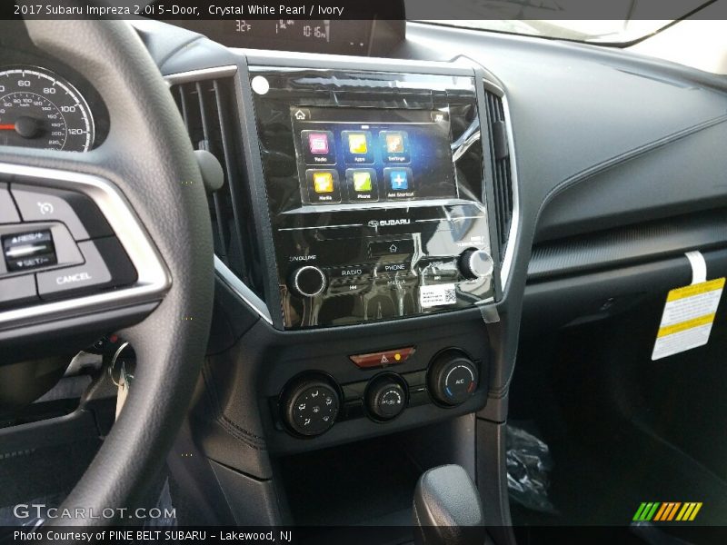 Crystal White Pearl / Ivory 2017 Subaru Impreza 2.0i 5-Door