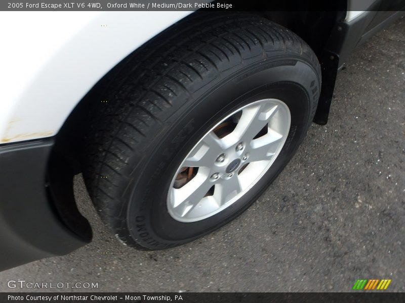 Oxford White / Medium/Dark Pebble Beige 2005 Ford Escape XLT V6 4WD