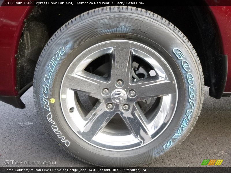 Delmonico Red Pearl / Black/Diesel Gray 2017 Ram 1500 Express Crew Cab 4x4