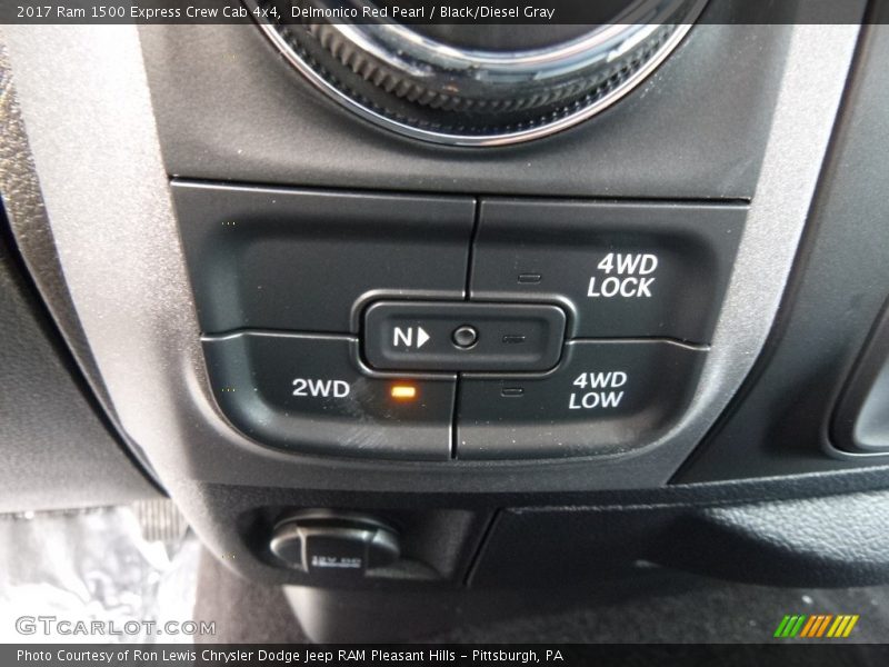 Delmonico Red Pearl / Black/Diesel Gray 2017 Ram 1500 Express Crew Cab 4x4