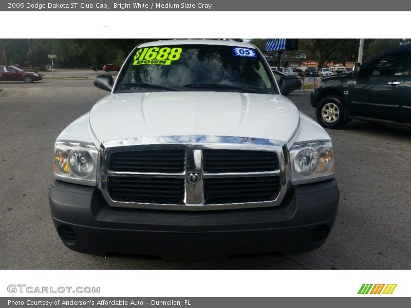 Bright White / Medium Slate Gray 2006 Dodge Dakota ST Club Cab