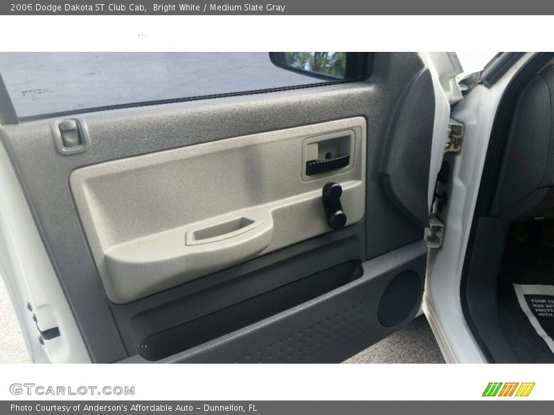 Bright White / Medium Slate Gray 2006 Dodge Dakota ST Club Cab
