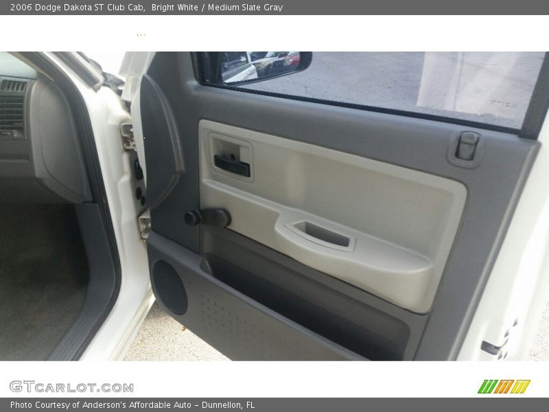 Bright White / Medium Slate Gray 2006 Dodge Dakota ST Club Cab