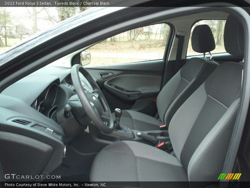 Tuxedo Black / Charcoal Black 2013 Ford Focus S Sedan