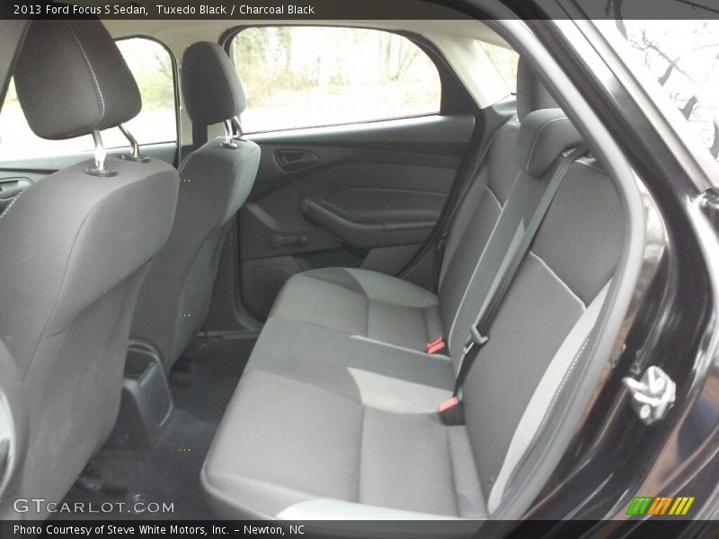 Tuxedo Black / Charcoal Black 2013 Ford Focus S Sedan