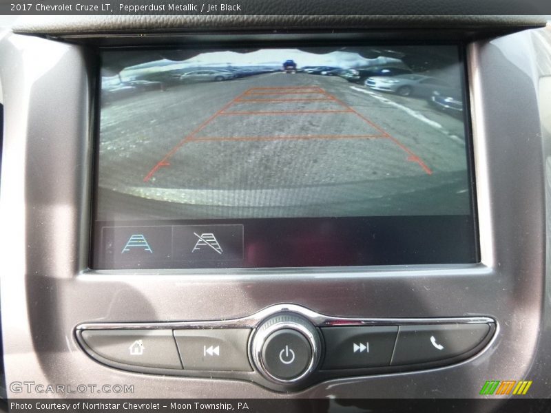 Pepperdust Metallic / Jet Black 2017 Chevrolet Cruze LT