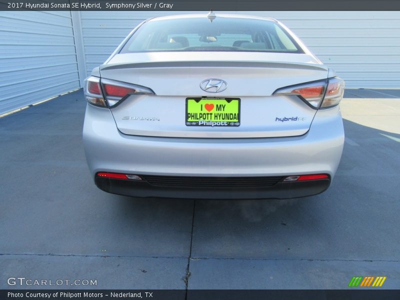 Symphony Silver / Gray 2017 Hyundai Sonata SE Hybrid