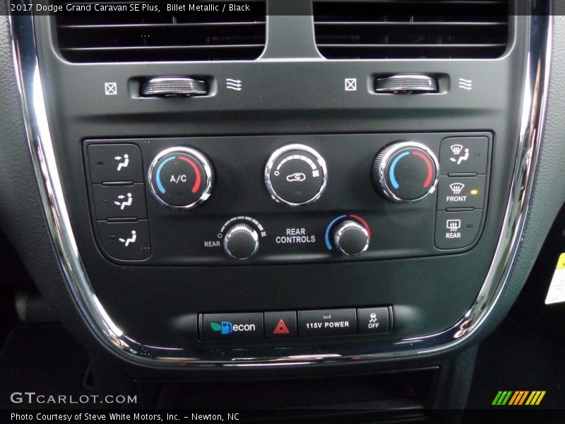 Billet Metallic / Black 2017 Dodge Grand Caravan SE Plus