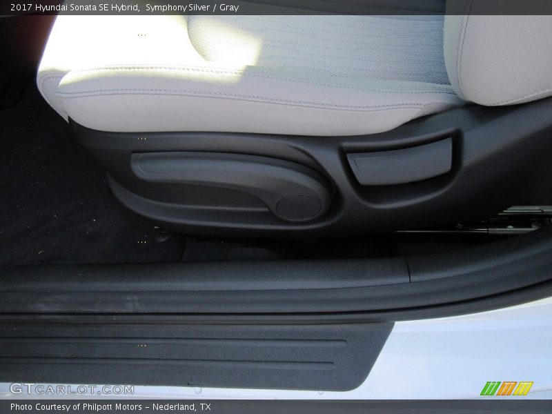 Symphony Silver / Gray 2017 Hyundai Sonata SE Hybrid