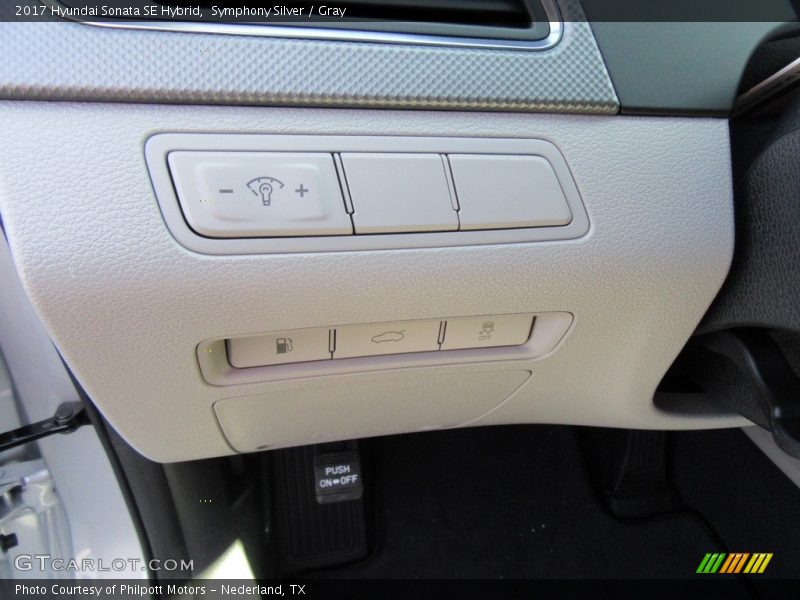 Symphony Silver / Gray 2017 Hyundai Sonata SE Hybrid