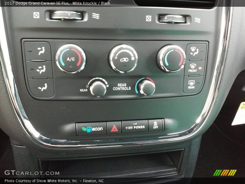 White Knuckle / Black 2017 Dodge Grand Caravan SE Plus