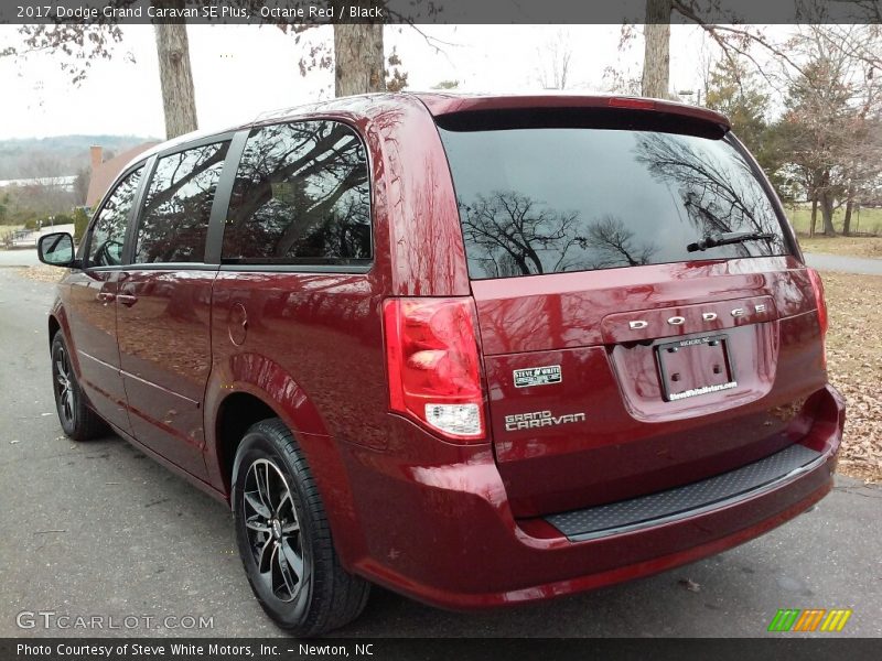 Octane Red / Black 2017 Dodge Grand Caravan SE Plus