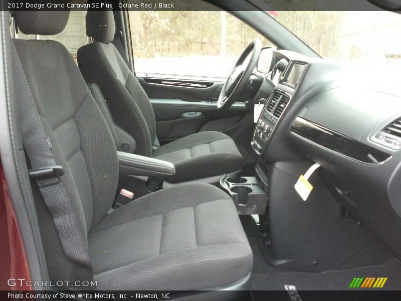 Octane Red / Black 2017 Dodge Grand Caravan SE Plus