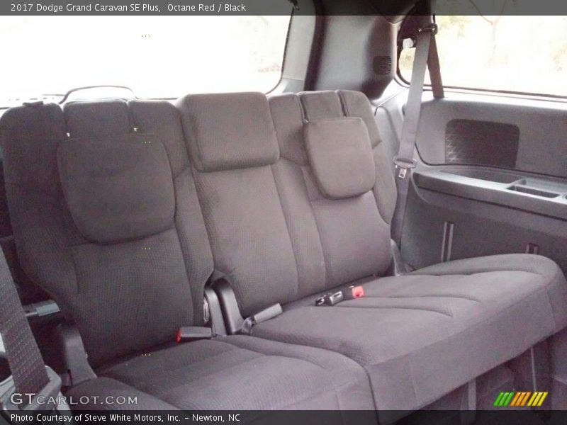 Octane Red / Black 2017 Dodge Grand Caravan SE Plus