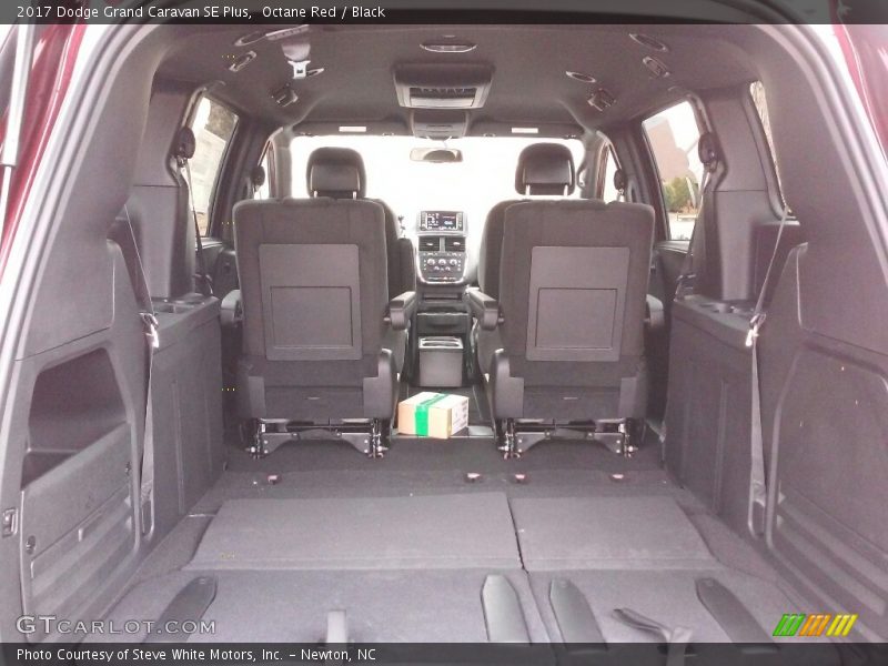 Octane Red / Black 2017 Dodge Grand Caravan SE Plus
