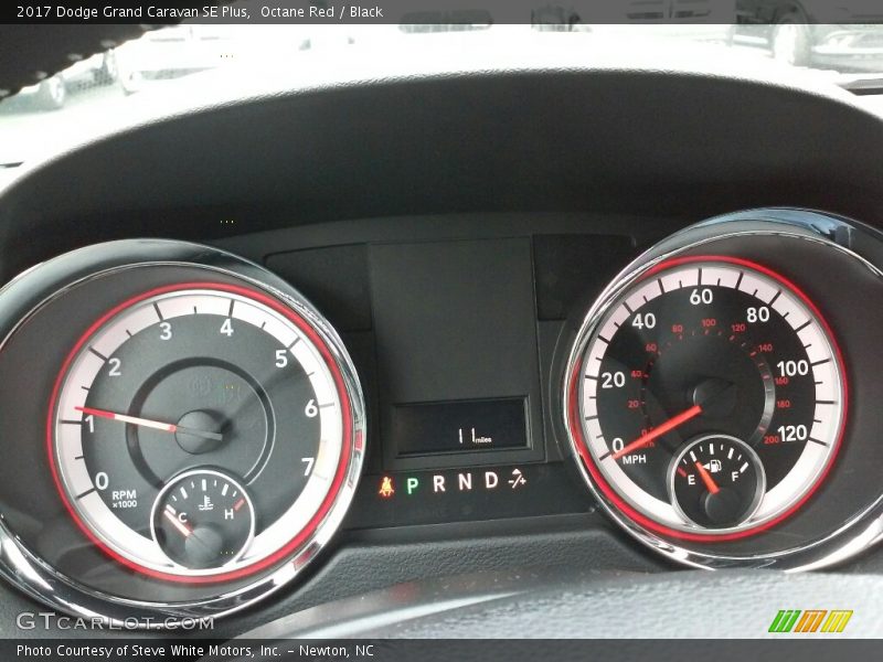 Octane Red / Black 2017 Dodge Grand Caravan SE Plus