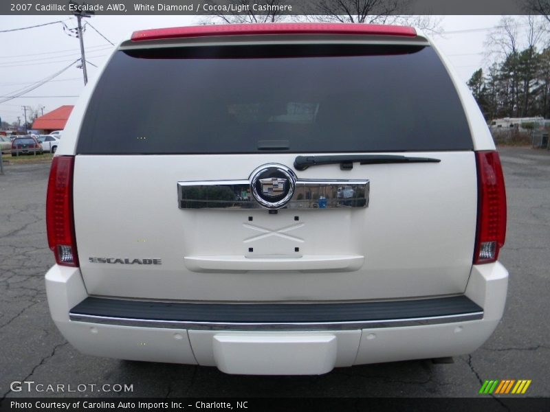 White Diamond / Cocoa/Light Cashmere 2007 Cadillac Escalade AWD