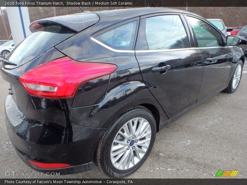 Shadow Black / Medium Soft Ceramic 2016 Ford Focus Titanium Hatch
