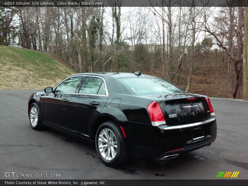 Gloss Black / Black/Linen 2017 Chrysler 300 Limited