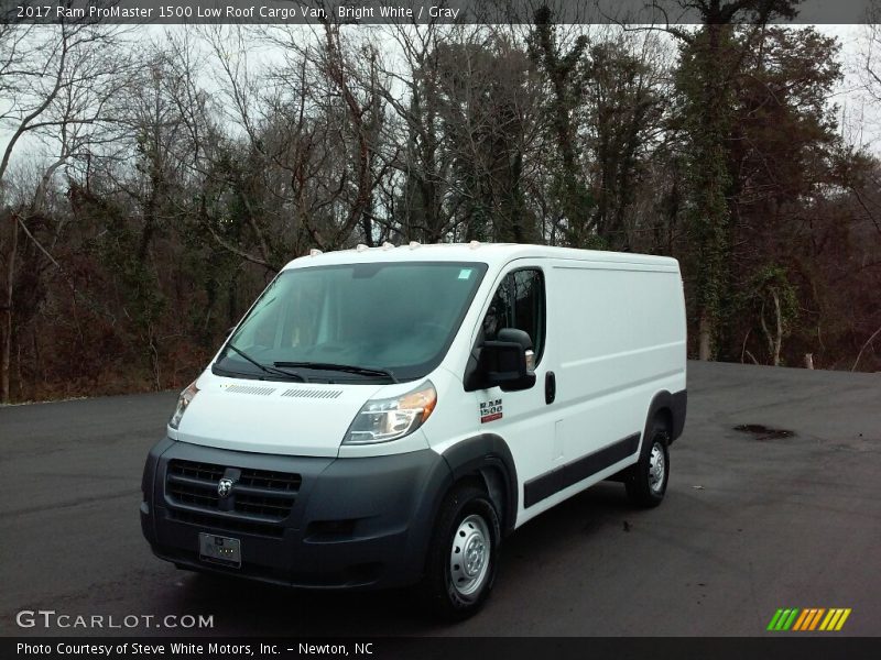 Front 3/4 View of 2017 ProMaster 1500 Low Roof Cargo Van