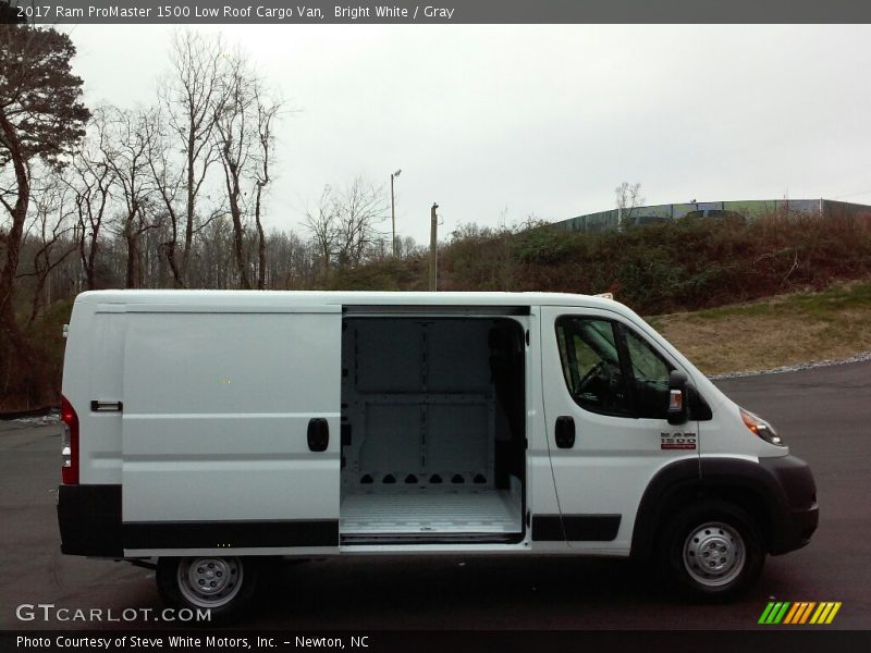 Bright White / Gray 2017 Ram ProMaster 1500 Low Roof Cargo Van