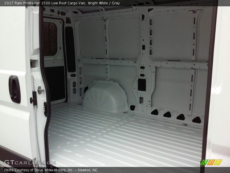 Bright White / Gray 2017 Ram ProMaster 1500 Low Roof Cargo Van