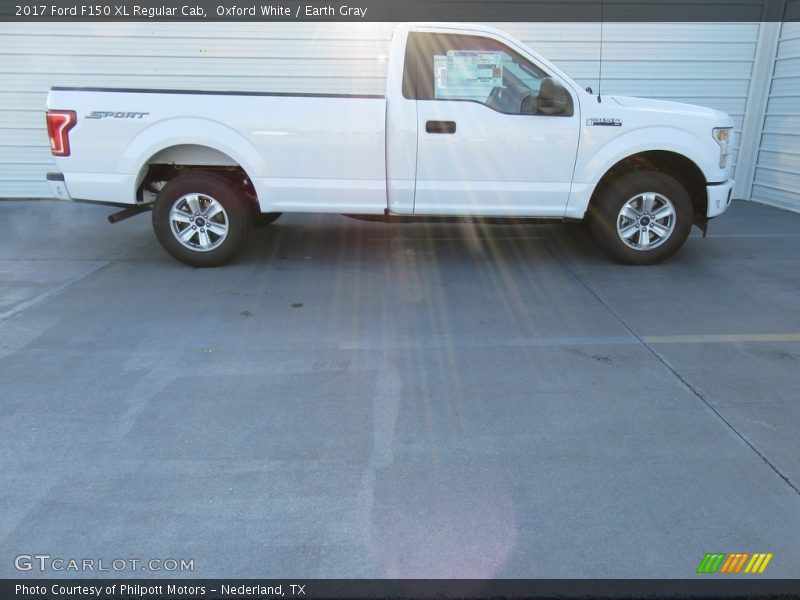 Oxford White / Earth Gray 2017 Ford F150 XL Regular Cab