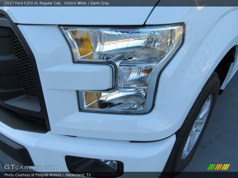 Oxford White / Earth Gray 2017 Ford F150 XL Regular Cab