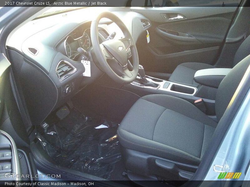 Arctic Blue Metallic / Jet Black 2017 Chevrolet Cruze LS