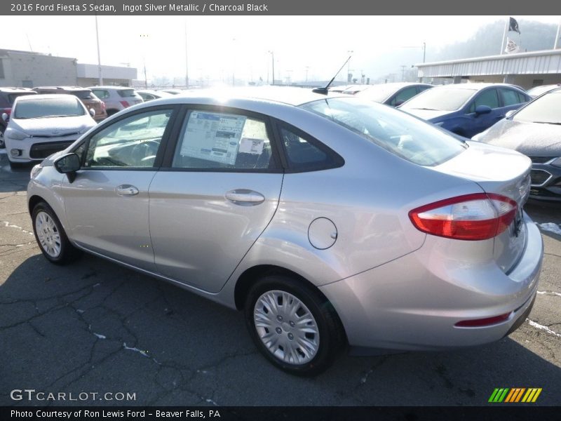 Ingot Silver Metallic / Charcoal Black 2016 Ford Fiesta S Sedan
