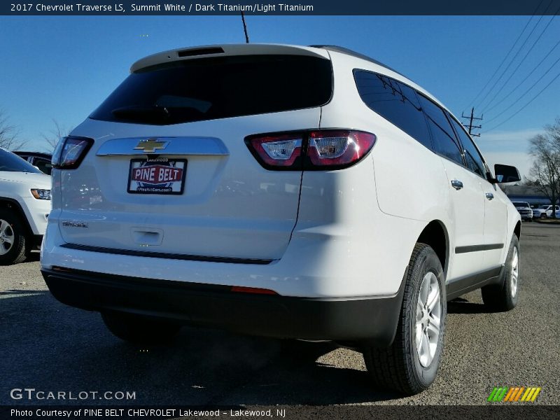 Summit White / Dark Titanium/Light Titanium 2017 Chevrolet Traverse LS