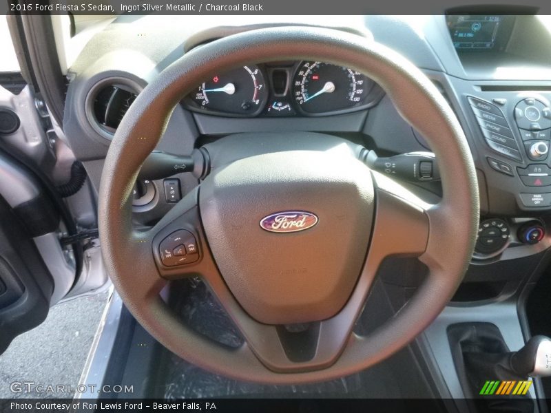Ingot Silver Metallic / Charcoal Black 2016 Ford Fiesta S Sedan