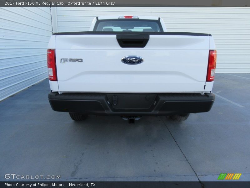 Oxford White / Earth Gray 2017 Ford F150 XL Regular Cab