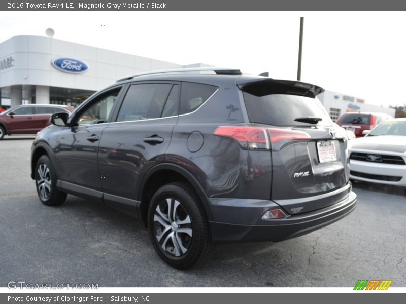 Magnetic Gray Metallic / Black 2016 Toyota RAV4 LE