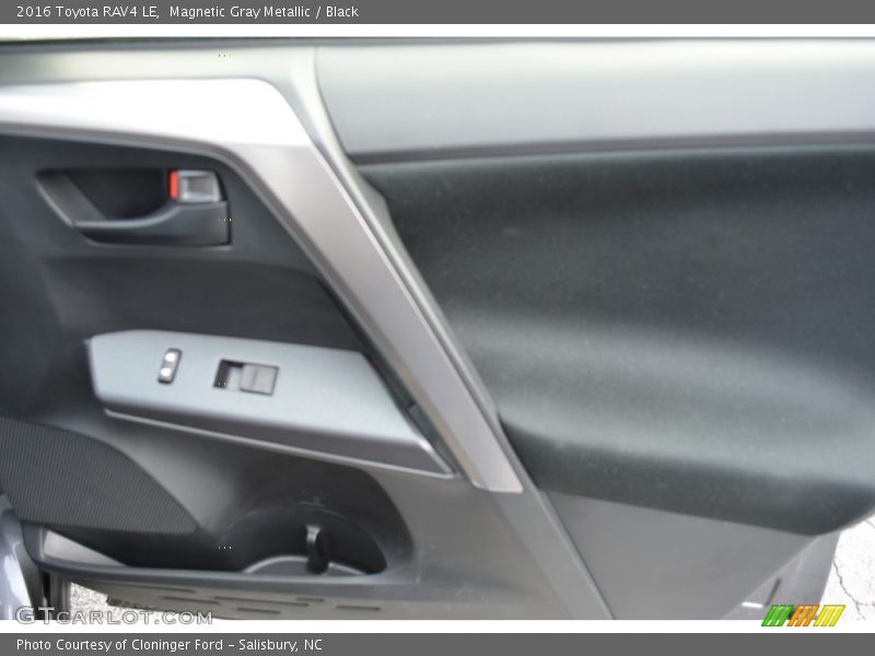 Magnetic Gray Metallic / Black 2016 Toyota RAV4 LE