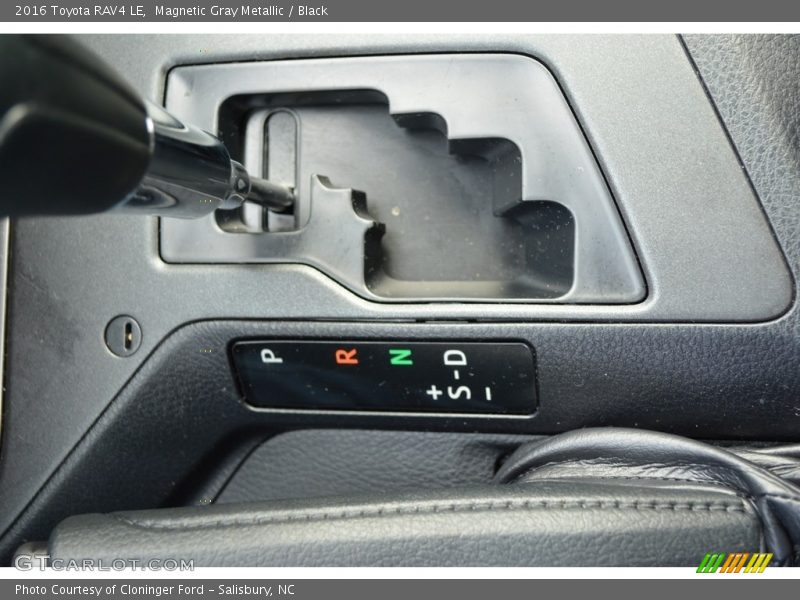 Magnetic Gray Metallic / Black 2016 Toyota RAV4 LE