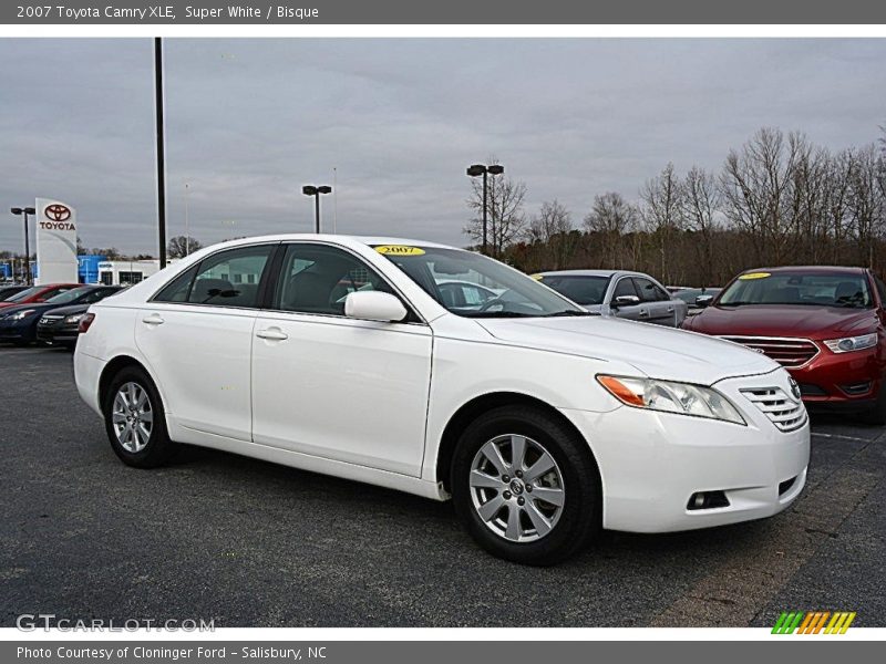 Super White / Bisque 2007 Toyota Camry XLE