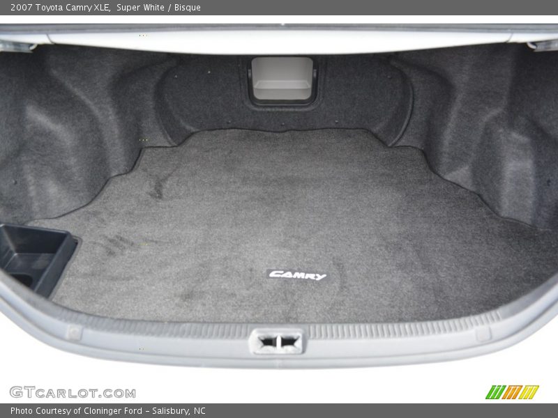 Super White / Bisque 2007 Toyota Camry XLE