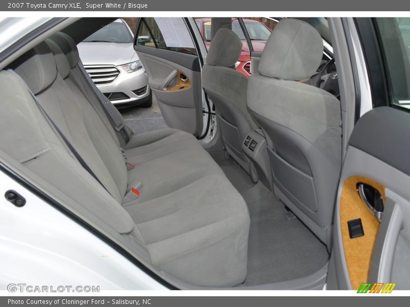 Super White / Bisque 2007 Toyota Camry XLE