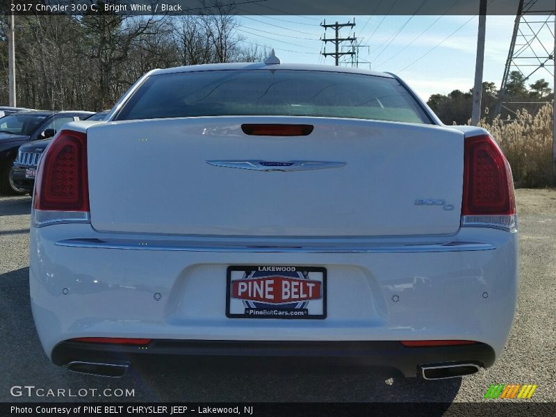 Bright White / Black 2017 Chrysler 300 C