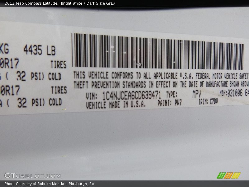 Bright White / Dark Slate Gray 2012 Jeep Compass Latitude