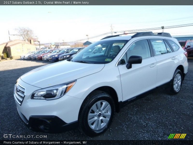 Crystal White Pearl / Warm Ivory 2017 Subaru Outback 2.5i