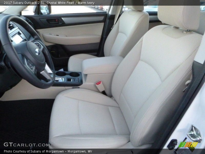 Crystal White Pearl / Warm Ivory 2017 Subaru Outback 2.5i