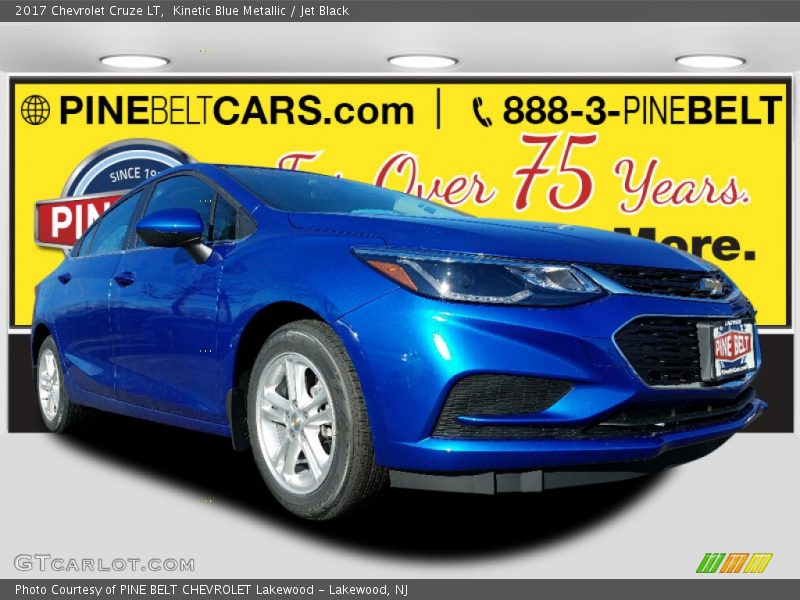 Kinetic Blue Metallic / Jet Black 2017 Chevrolet Cruze LT